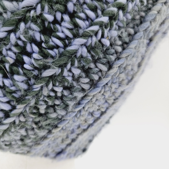 HAZEL & IVY | knit pompom beanie toque winter hat - Picture 5 of 7